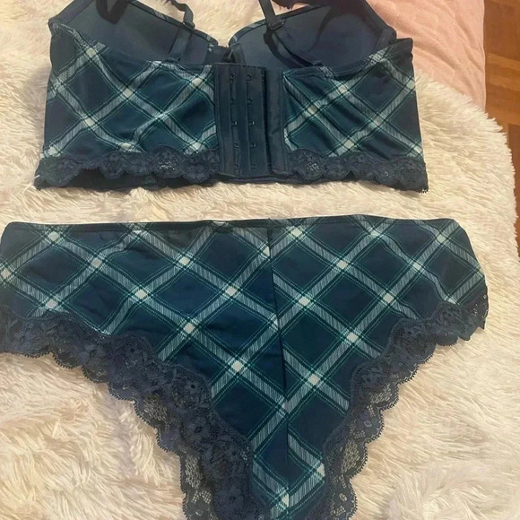 Adore me meissa push up Hamilton place set - Picture 8 of 13